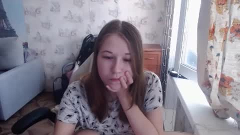 Snapshot of emilyway chatting on 03.06.25 emilyway online show from 03.06.25