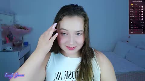 Snapshot of emilyxgrasez chatting on 09.13.25 Emily online show from 09.13.25