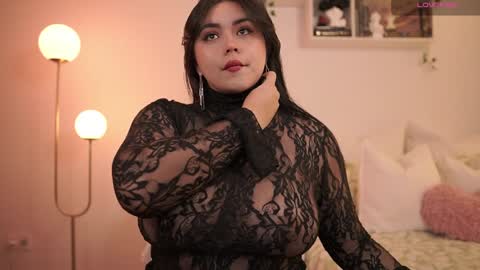 Snapshot of emilyxrose_ chatting on 01.08.25 IG thickemmsss online show from 01.08.25