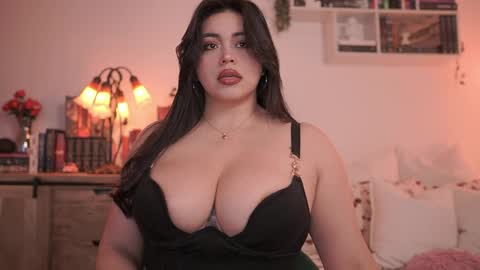 Snapshot of emilyxrose_ chatting on 04.01.26 IG thickemmsss online show from 04.01.26