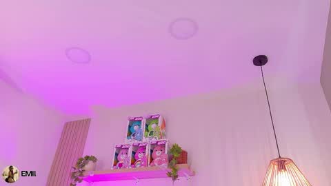 Emily Bank online show from 04.16.26