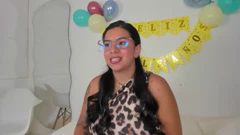 emilyy_cooperr online show from 12.19.25