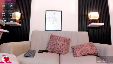 emilyy_kim online show from 10.12.25