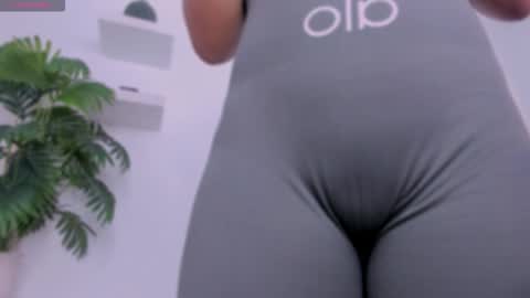 emilyy_kim online show from 02.10.26