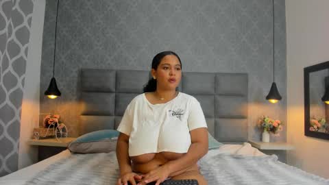 emilyy_r online show from 11.13.25