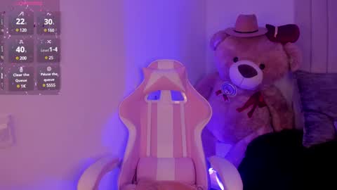 Emily  online show from 02.24.25