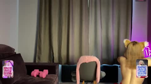 Snapshot of eminent_eva chatting on 09.09.25 Eminent Eva online show from 09.09.25