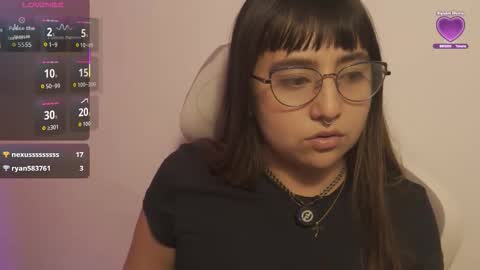 Snapshot of emitaa17228 chatting on 10.20.25 emma online show from 10.20.25