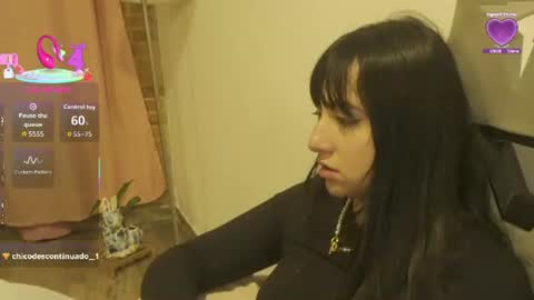 Snapshot of emitaa17228 chatting on 06.14.26 emma online show from 06.14.26