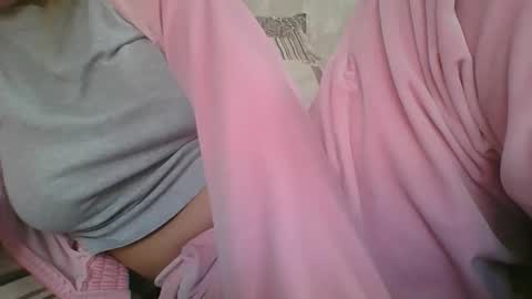 emma_991 online show from 10.10.25