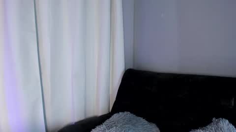 Snapshot of emma__hills_ chatting on 09.10.25 emma__hills_ online show from 09.10.25