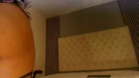 emma_and_aysha online show from 06.21.26