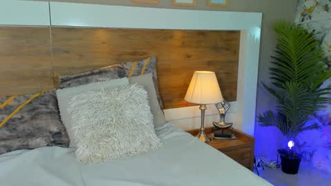 Snapshot of emma_bakker_ chatting on 02.01.25 Emma online show from 02.01.25