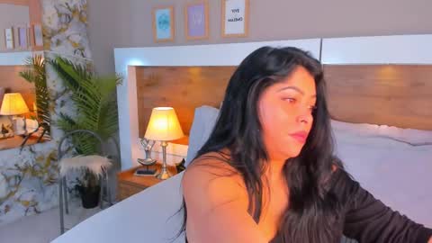 Snapshot of emma_bakker_ chatting on 12.16.25 Emma online show from 12.16.25