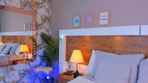 Emma  online show from 01.13.26