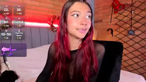 Snapshot of emma_belley chatting on 07.18.26 Hey Im EmmaHelp me reach 100 likes online show from 07.18.26