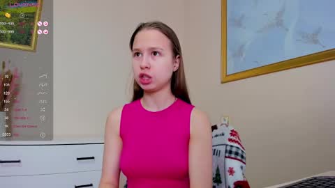 Snapshot of emma_clon chatting on 01.12.25 Emma online show from 01.12.25