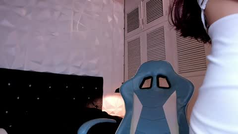 emma_dl2 online show from 12.26.24