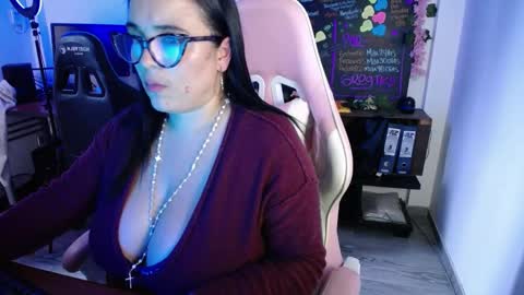 Snapshot of emma_evans07 chatting on 12.30.24 emmy online show from 12.30.24