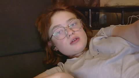 Snapshot of emma_gardens chatting on 12.15.25 emma_gardens online show from 12.15.25