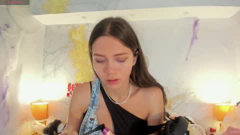 emma_jhoons online show from 10.28.25