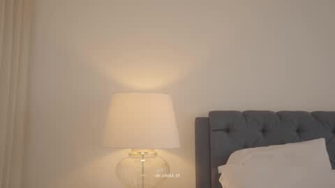 emma_lu1 online show from 10.30.25