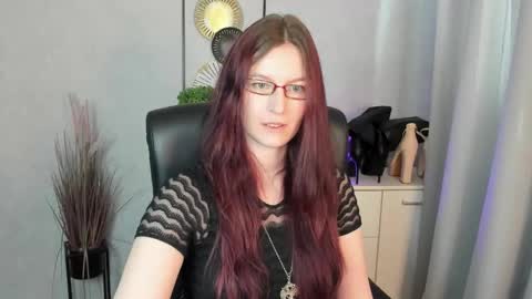 Snapshot of emma_lust94 chatting on 06.08.26 emma online show from 06.08.26