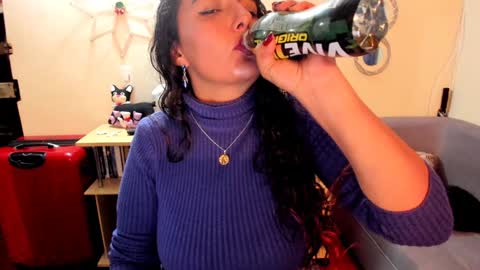 Snapshot of emma_luxy chatting on 01.13.25 emma luxy online show from 01.13.25