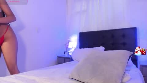 Snapshot of emma_martiin chatting on 12.13.25 Im Emma online show from 12.13.25