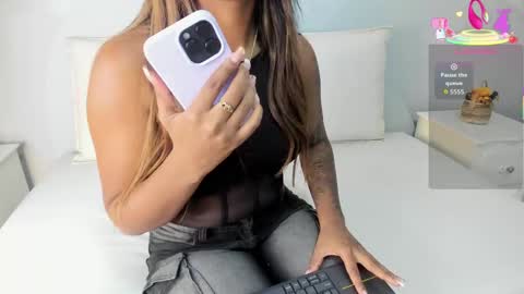 Snapshot of emma_morgann chatting on 09.18.25 Emma Morgann online show from 09.18.25