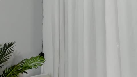 Snapshot of emma_morgann chatting on 10.16.25 Emma Morgann online show from 10.16.25