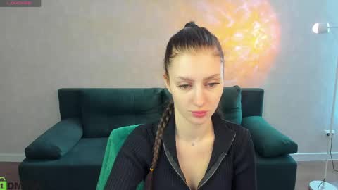 Snapshot of emma_myer chatting on 04.15.26 Emma Myer online show from 04.15.26
