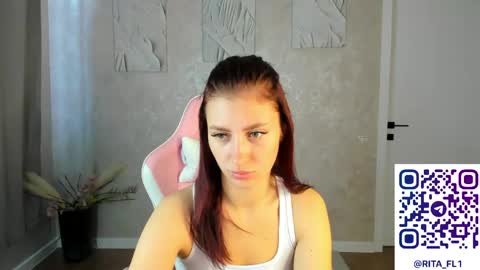 Snapshot of emma_myer chatting on 05.12.26 Emma Myer online show from 05.12.26