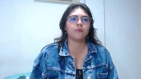 emma nicols online show from 01.15.26