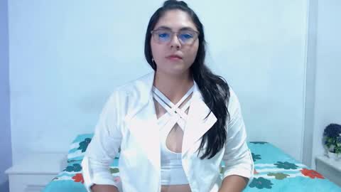 emma nicols online show from 01.17.26