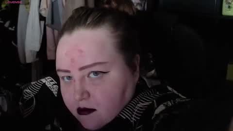 Snapshot of emma_razoom chatting on 10.15.25 Emma Razumovskaya online show from 10.15.25