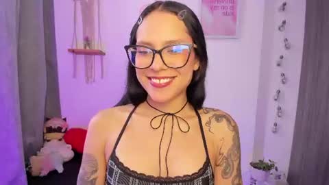 Snapshot of emma_rinaldi_ chatting on 07.28.26 Emma online show from 07.28.26