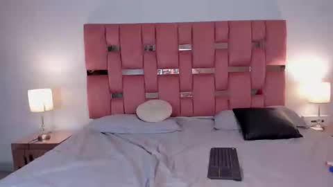 Snapshot of emma_saenz01 chatting on 01.09.25 emma_saenz01 online show from 01.09.25