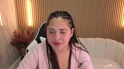 Snapshot of emma_smith_tp chatting on 09.13.25 Emma online show from 09.13.25