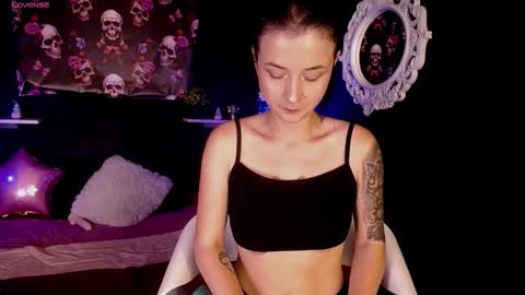 Emma Black online show from 12.03.25