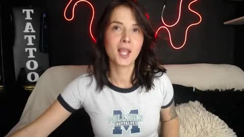 Emma Black online show from 04.15.26