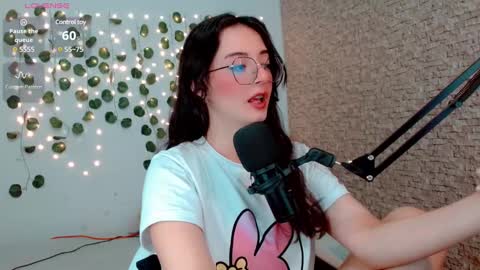 Emma  online show from 01.14.25