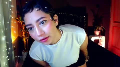 Emma web online show from 04.29.26