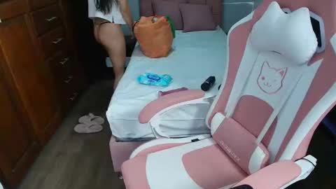 Snapshot of emmaa_rs chatting on 09.18.25 emma online show from 09.18.25