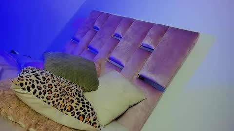 emmabrown10 online show from 11.11.25