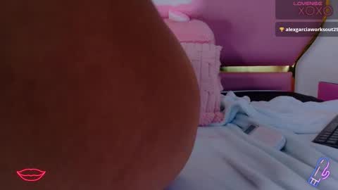 Snapshot of emmacrush chatting on 11.20.25 Welcome Im yosein Your love is my passion activate it with your tips and enjoy with me online show from 11.20.25