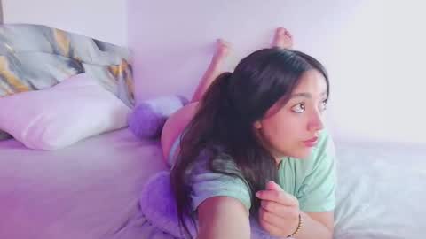 Snapshot of emmadembers chatting on 12.01.25 emmadembers online show from 12.01.25