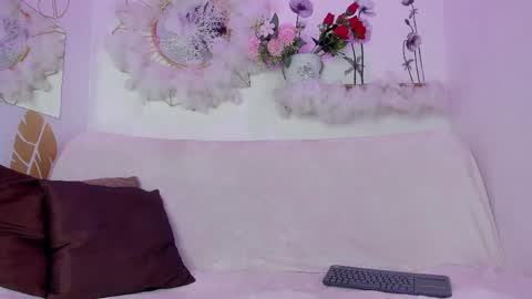 Emma Duque online show from 04.24.26