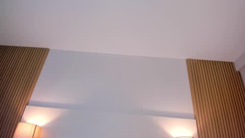 emmaespencer  online show from 04.08.26