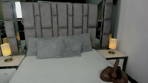 EMMA HILL online show from 04.20.26